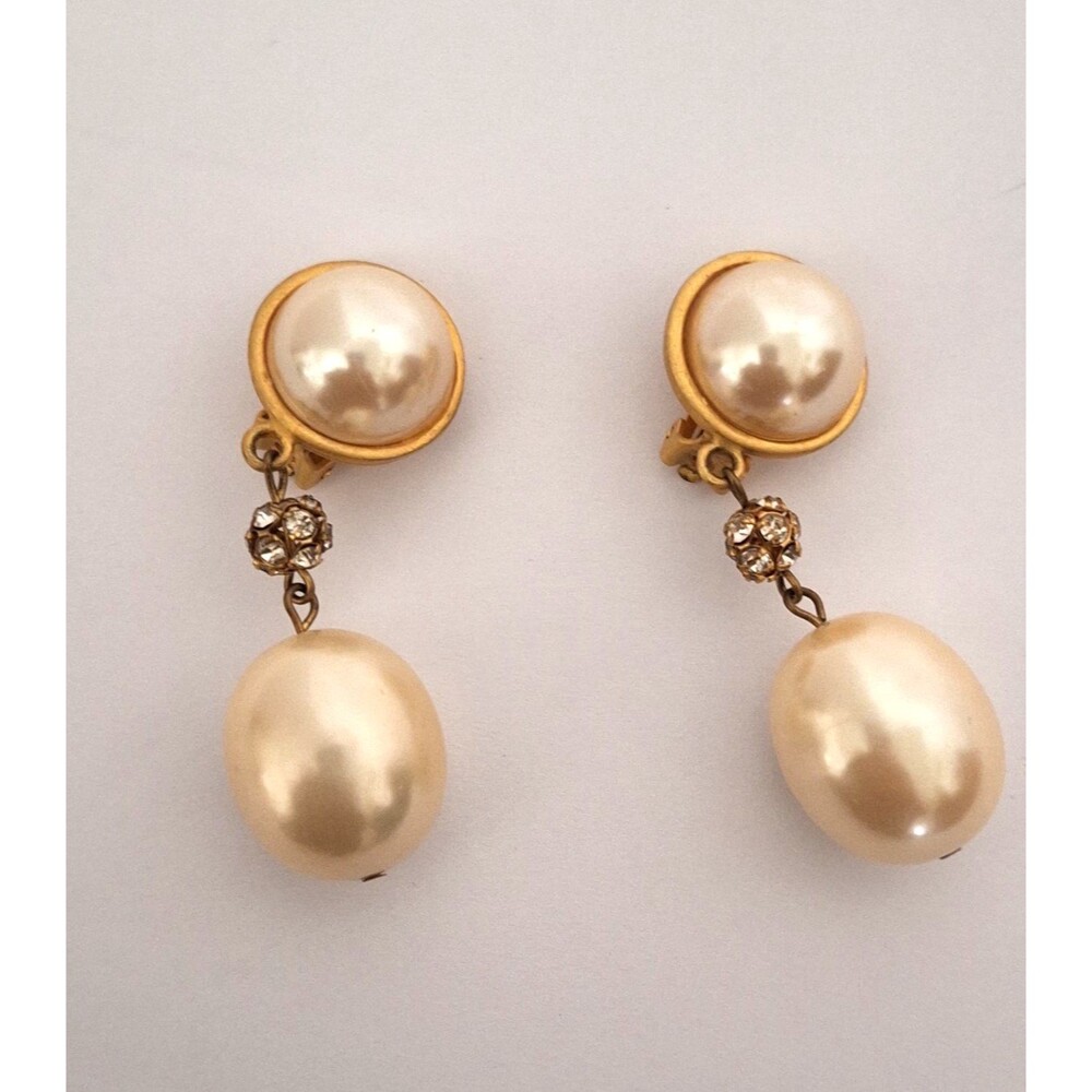 Vintage Les Benard Log Gold Pearl Drop Clip On Dangle Earrings 80's Old Money